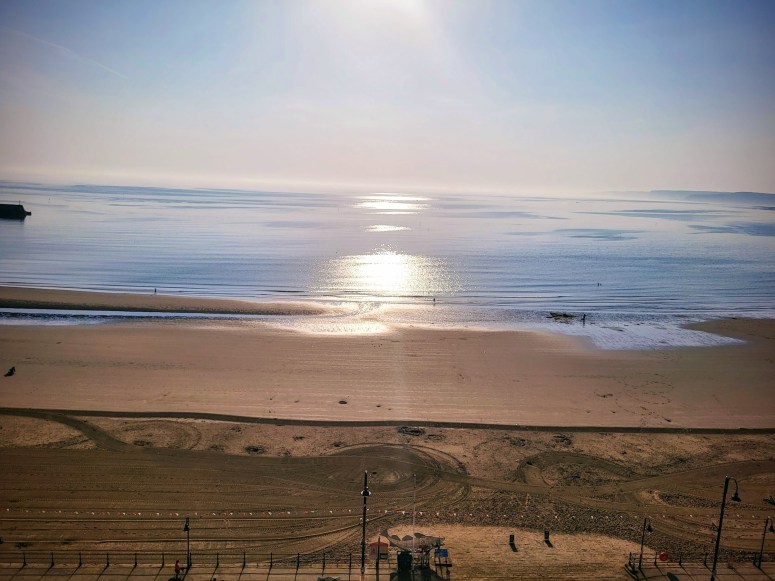 scarborough beach early morning